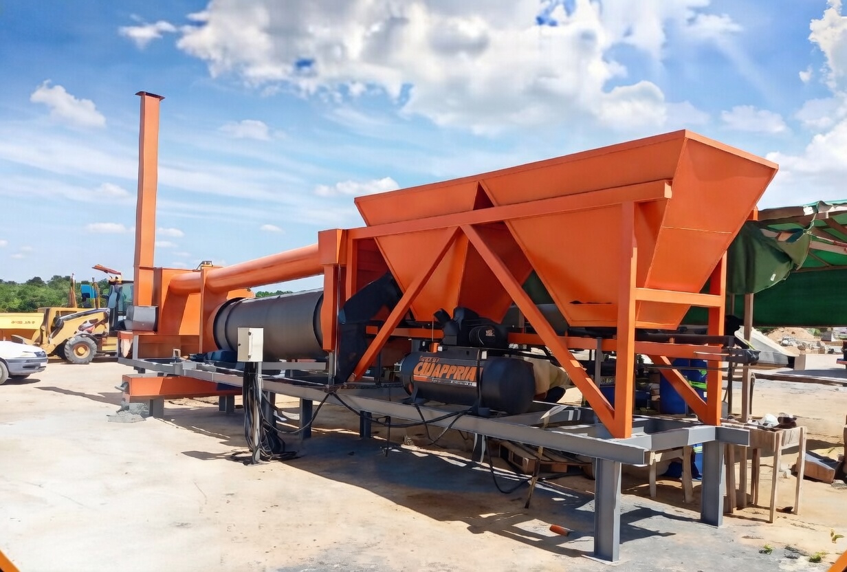 Usina semimóvel GAMA CBUQ 40/60 t/h em área externa